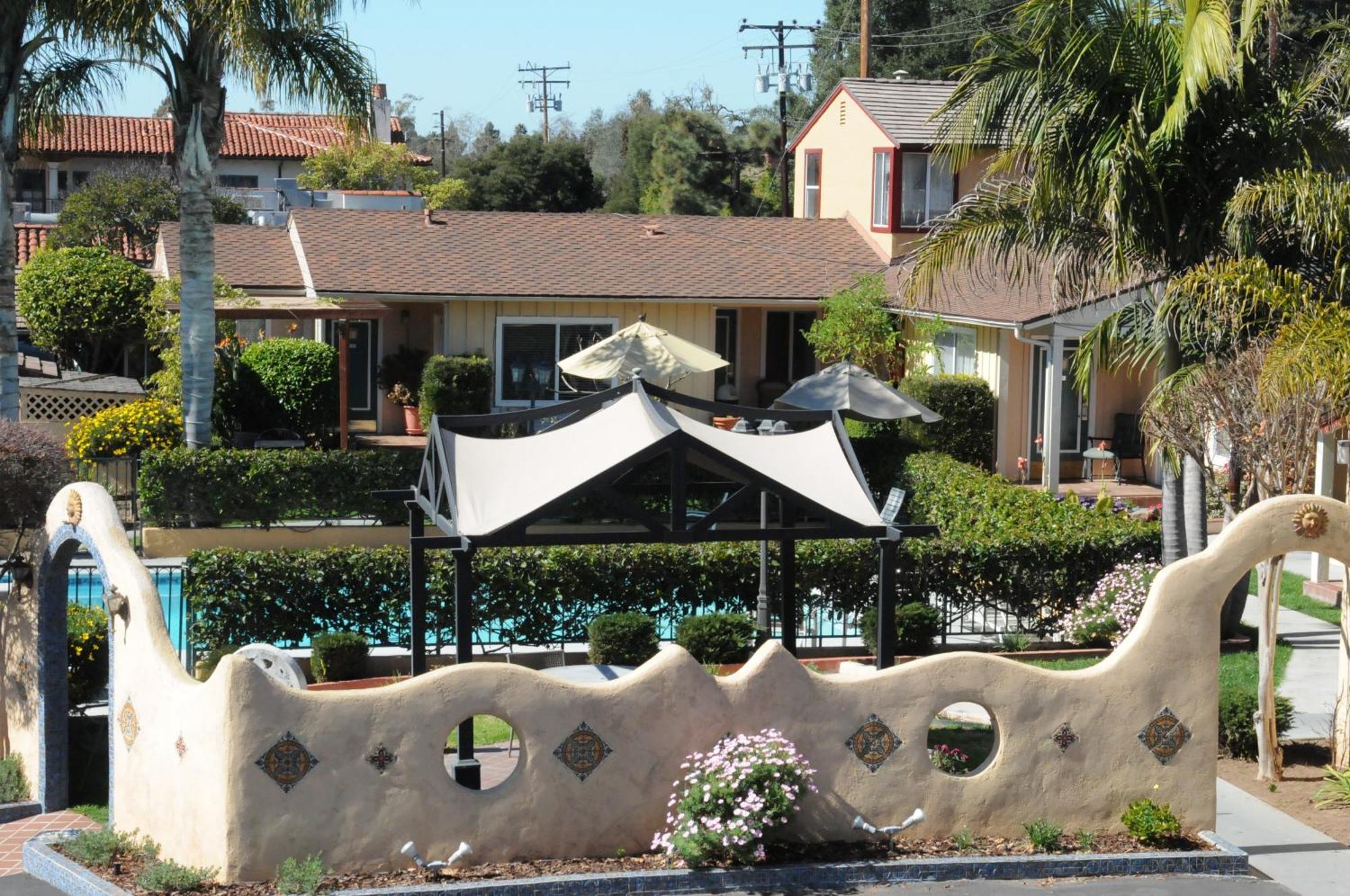 Oasis Inn And Suites Santa Barbara Exterior foto