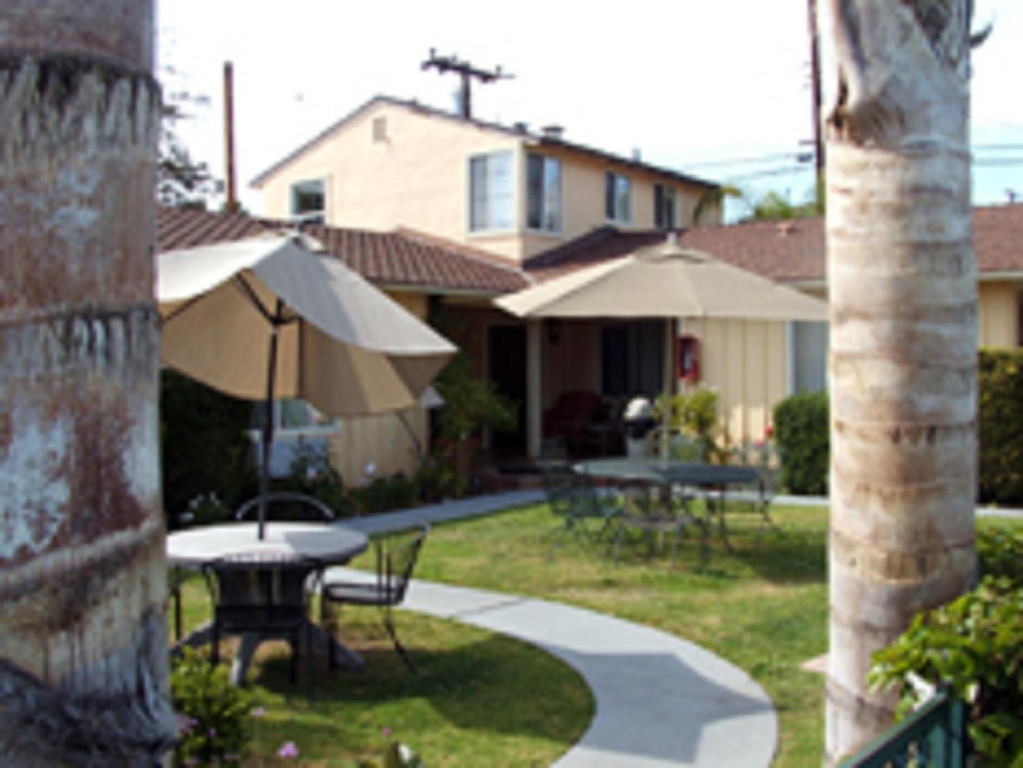 Oasis Inn And Suites Santa Barbara Exterior foto