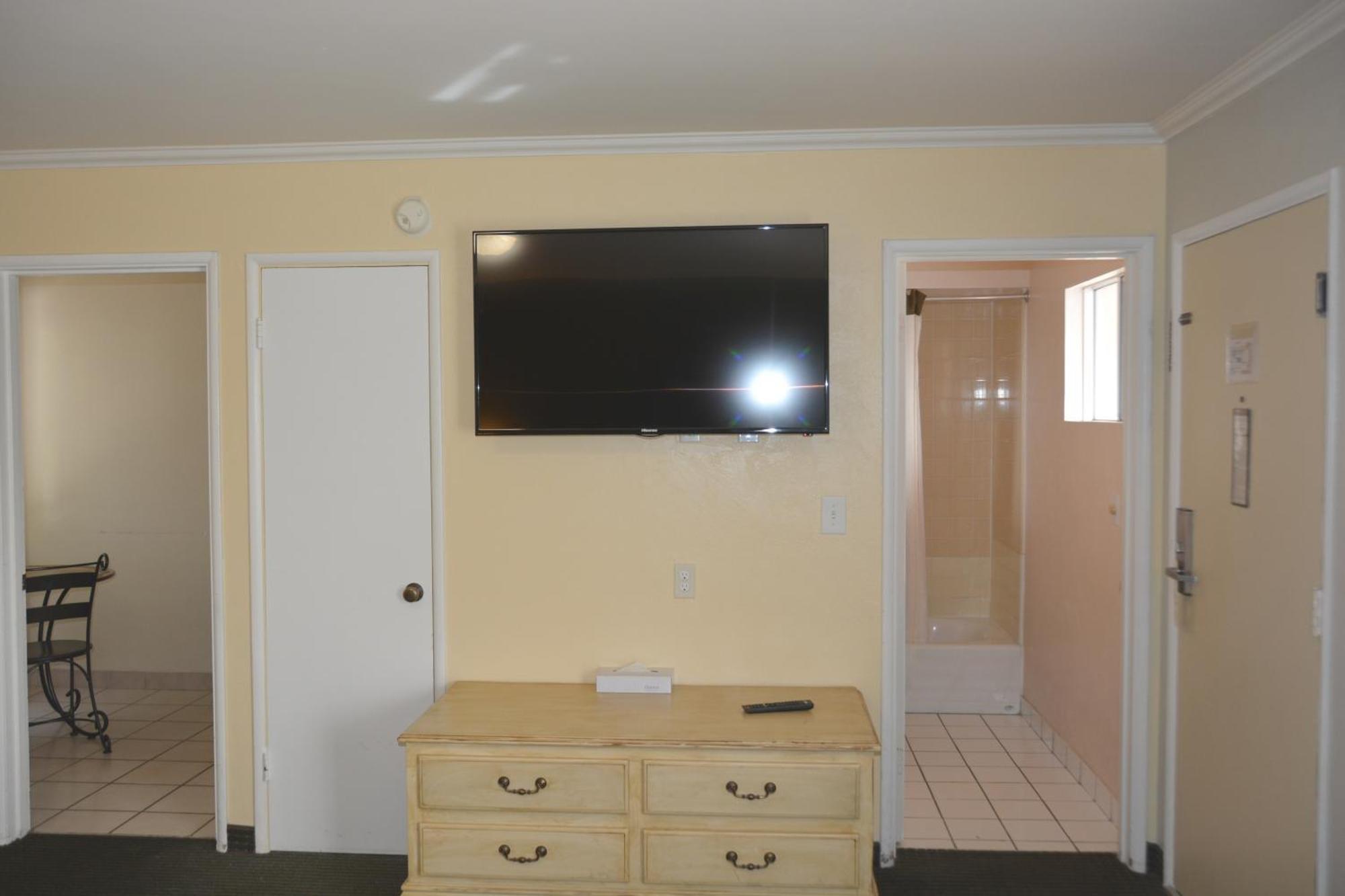 Oasis Inn And Suites Santa Barbara Zimmer foto