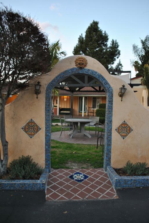 Oasis Inn And Suites Santa Barbara Exterior foto
