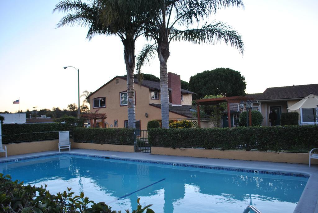 Oasis Inn And Suites Santa Barbara Exterior foto